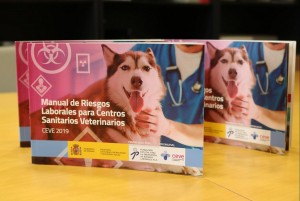El manual de prevención de riesgos laborales para centros sanitarios veterinarios elaborado por la CEVE (Imagen: Fele).
