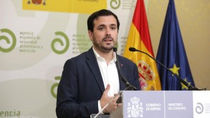 El ministro de Consumo, Alberto Garzón, durante la inauguración de la jornada online de AESAN sobre la seguridad de los alimentos.