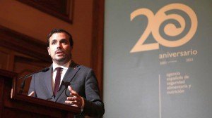El ministro de Consumo, Alberto Garzón, durante su intervención en el acto por el vigésimo aniversario de AESAN.
