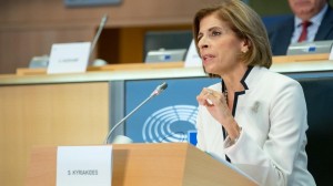 Stella Kyriakides, la comisaria europea de Salud y Política de Consumidores.
